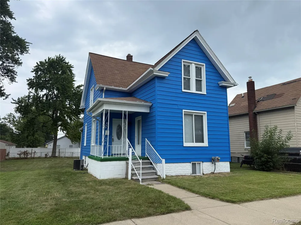 81 Fessenden Street Mt Clemens City, MI 48043