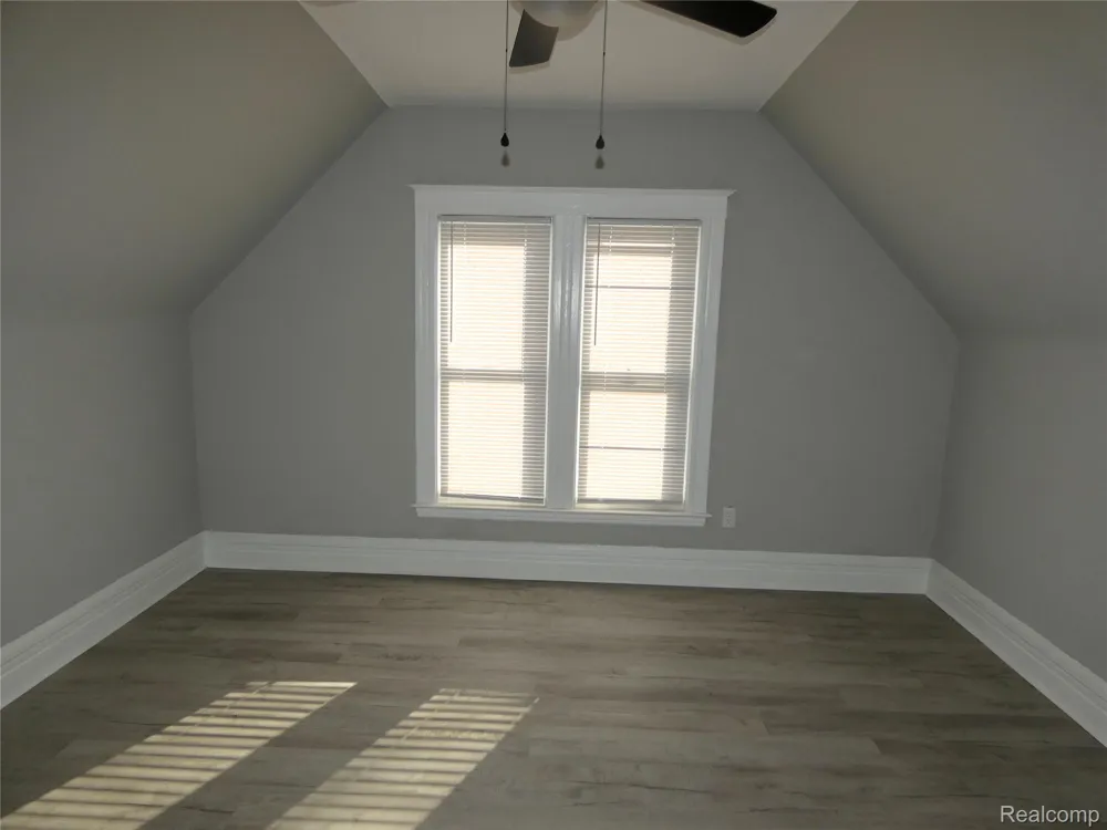81 Fessenden Street Mt Clemens City, MI 48043