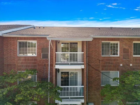 444 Chester Street #420