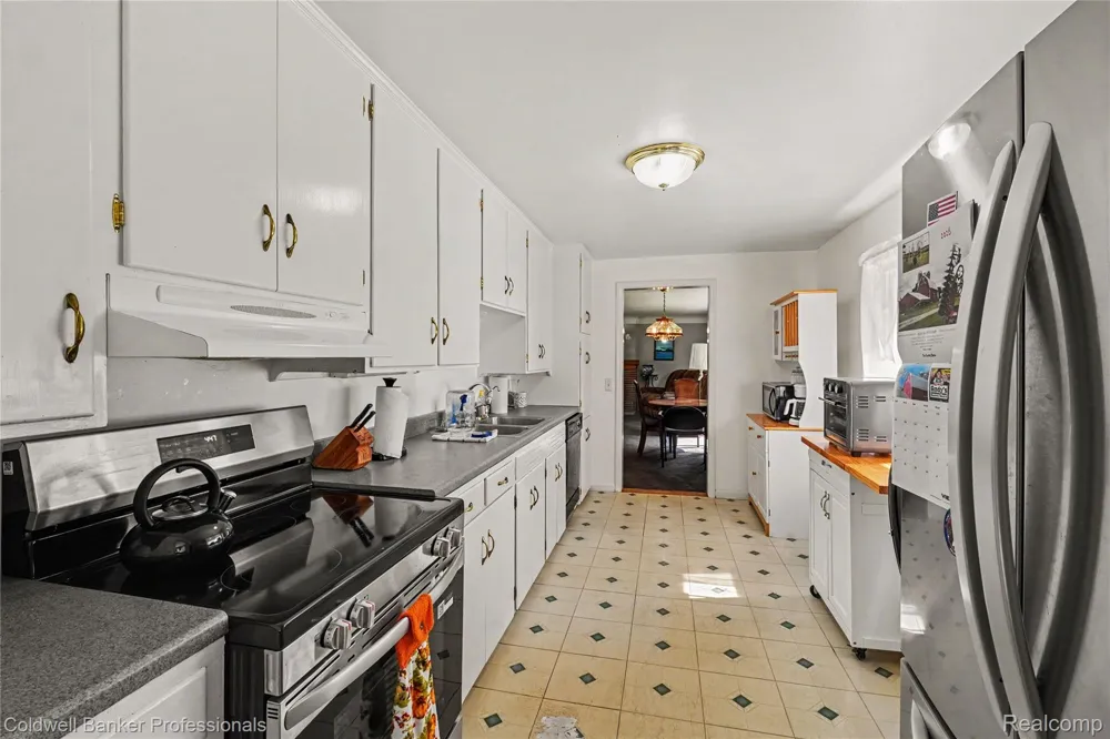 181 Sterling Drive Elba Township, MI 48446
