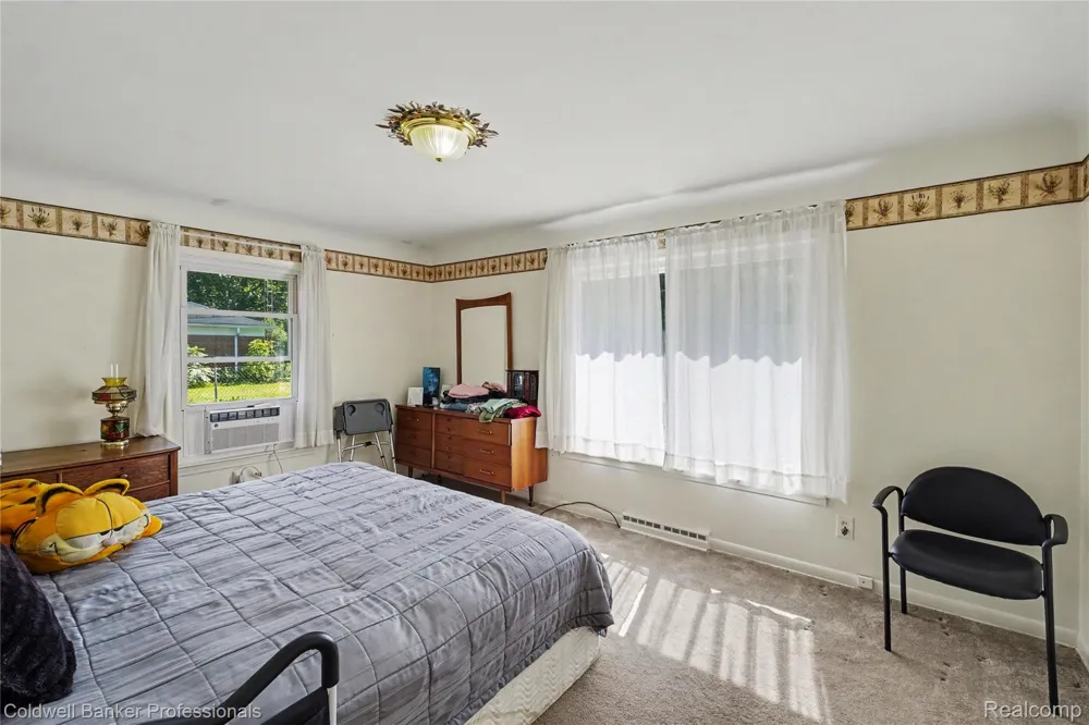 181 Sterling Drive Elba Township, MI 48446