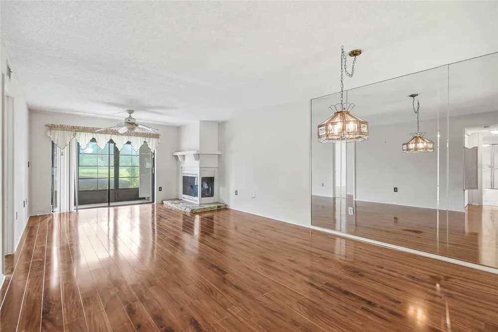 205 MARTHA LANE #205 Oldsmar, FL 34677