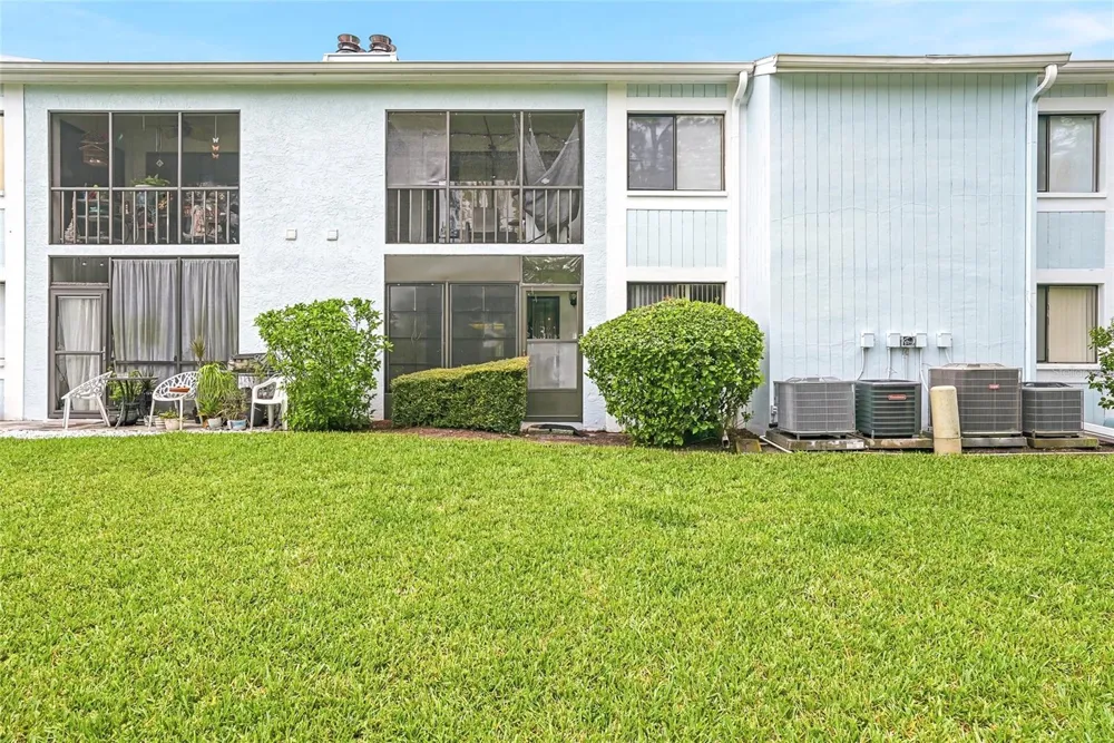 205 MARTHA LANE #205 Oldsmar, FL 34677