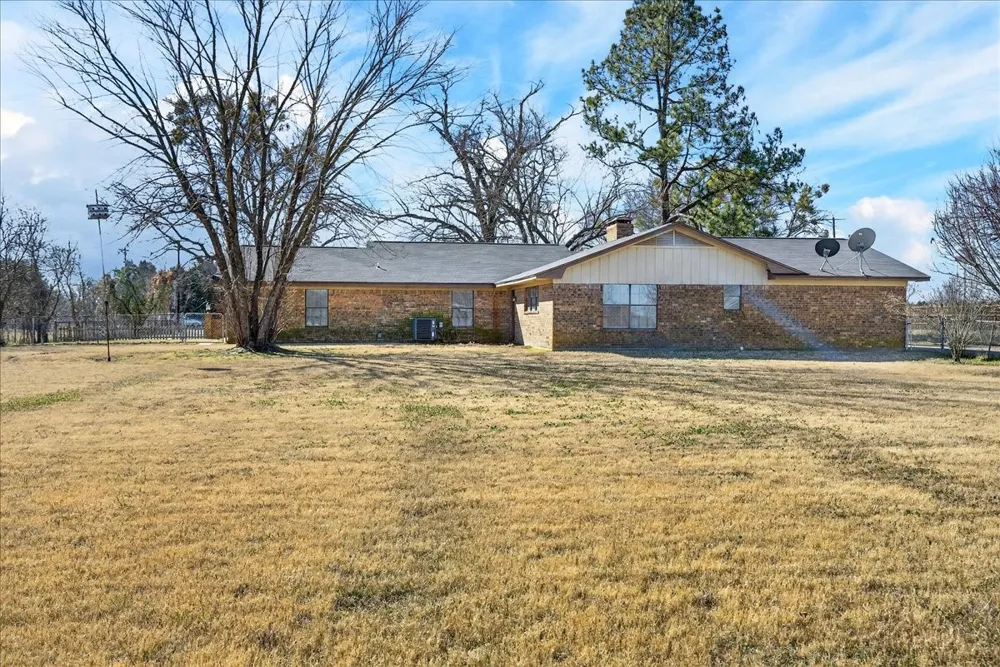11710 State Highway 198 Highway Payne Springs, TX 75156
