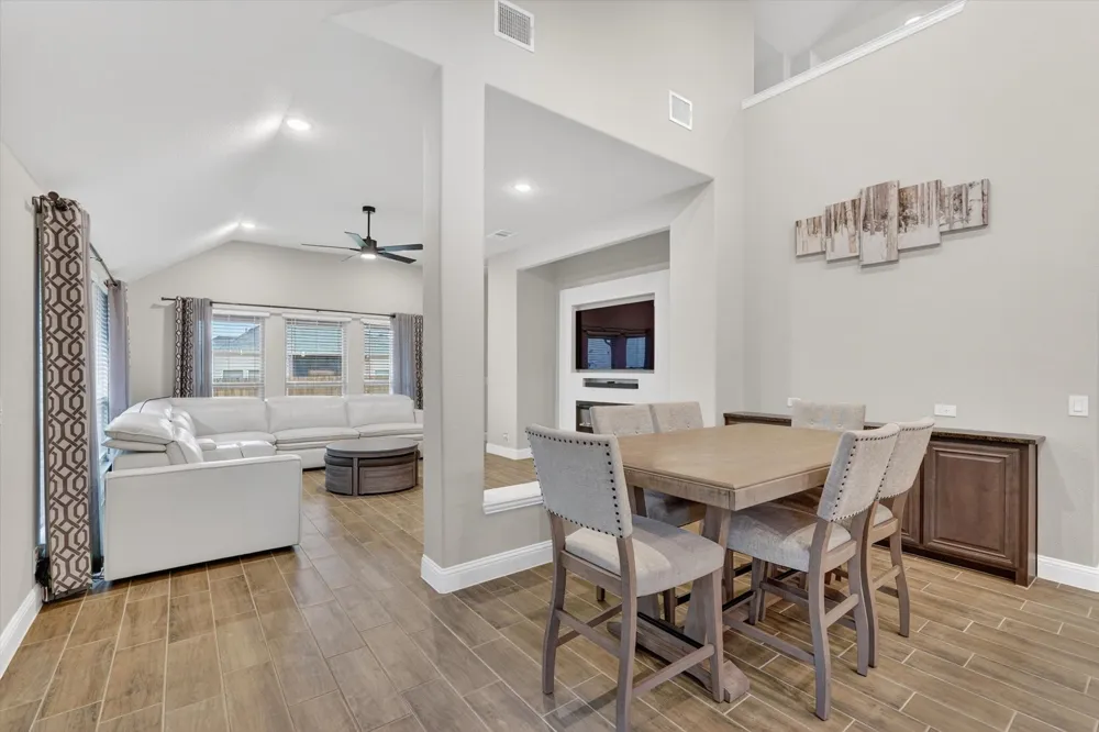 326 Atlas Cedar Glenn Heights, TX 75154