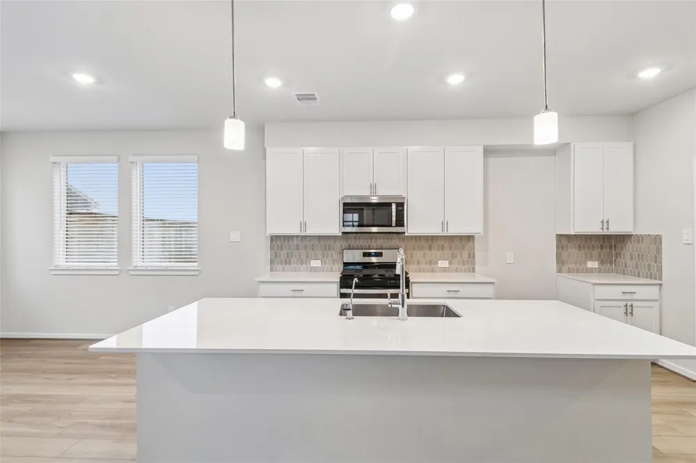 2168 Blue Heron Drive Kemah, TX 77565