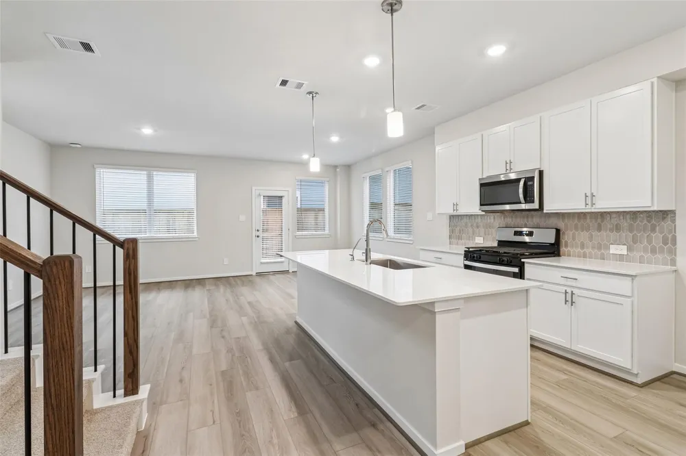 2168 Blue Heron Drive Kemah, TX 77565