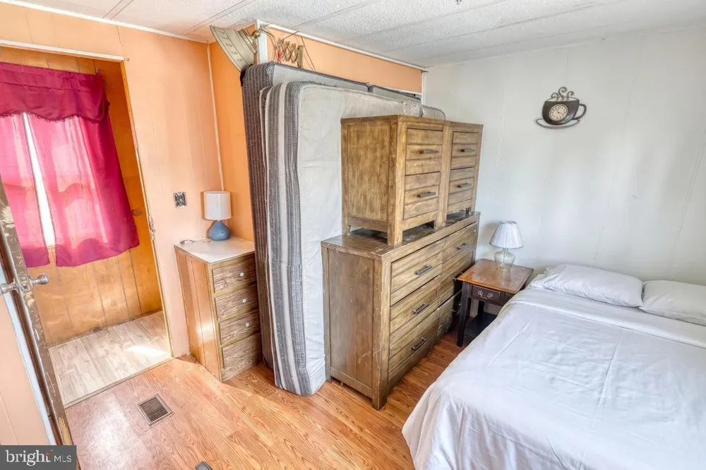 105 RUSTIQUE DRIVE York, PA 17408