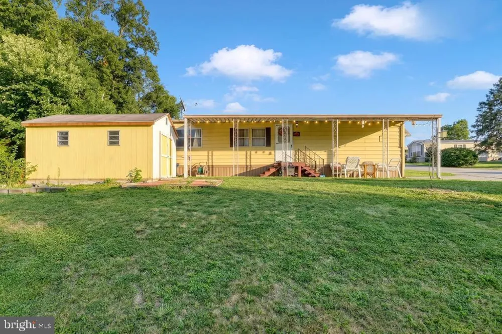 105 RUSTIQUE DRIVE York, PA 17408