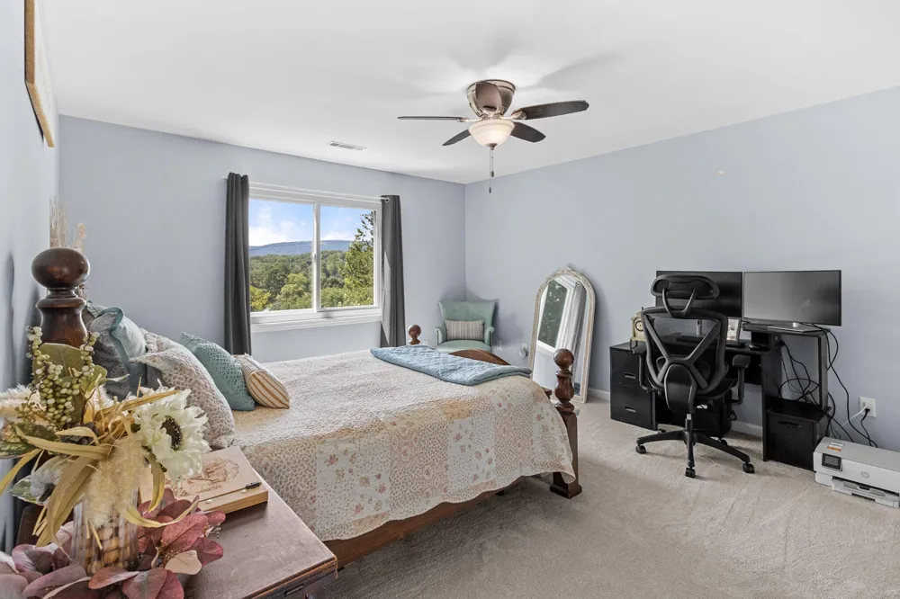 7718 Sandalwood Heights Drive Hixson, TN 37343
