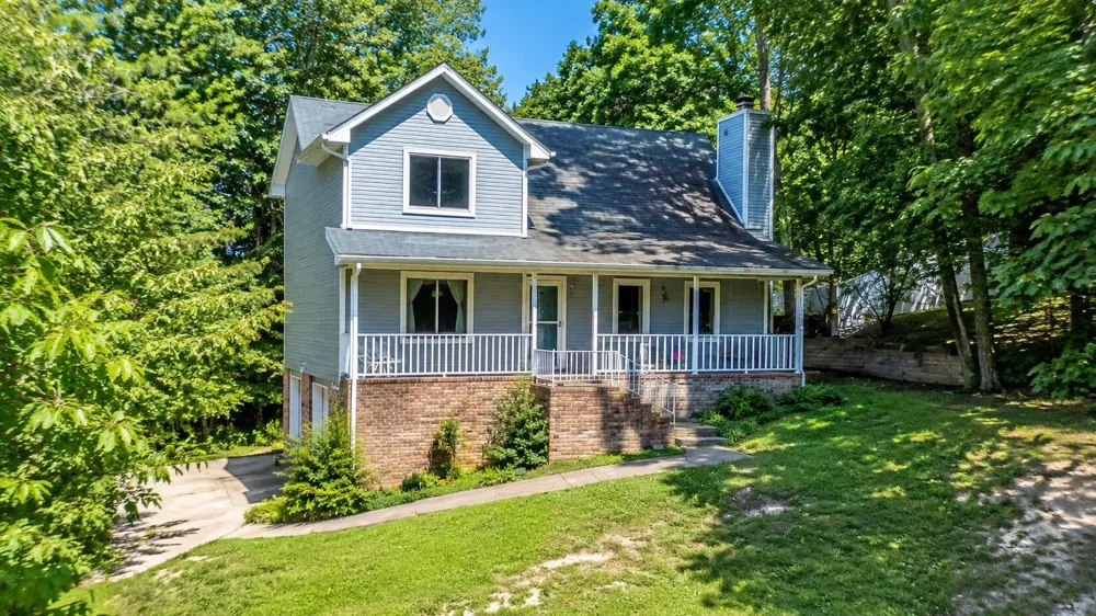 7718 Sandalwood Heights Drive Hixson, TN 37343