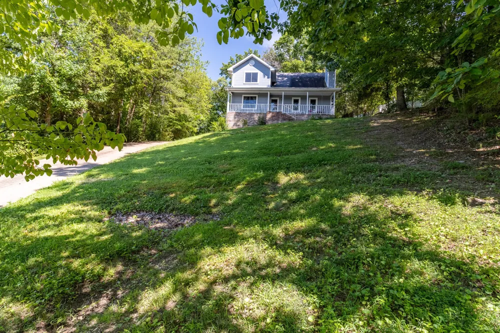 7718 Sandalwood Heights Drive Hixson, TN 37343