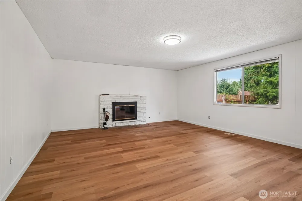17720 SE 261st Covington, WA 98042