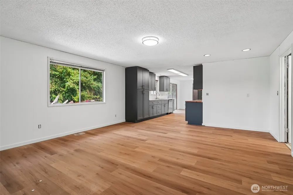 17720 SE 261st Covington, WA 98042
