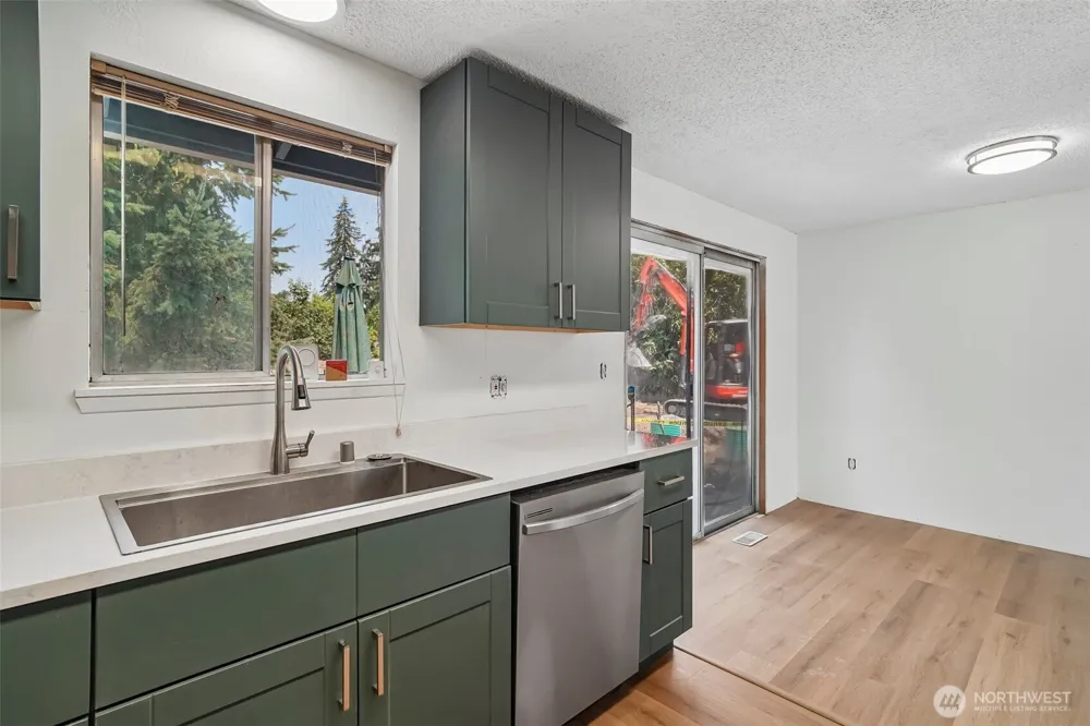 17720 SE 261st Covington, WA 98042
