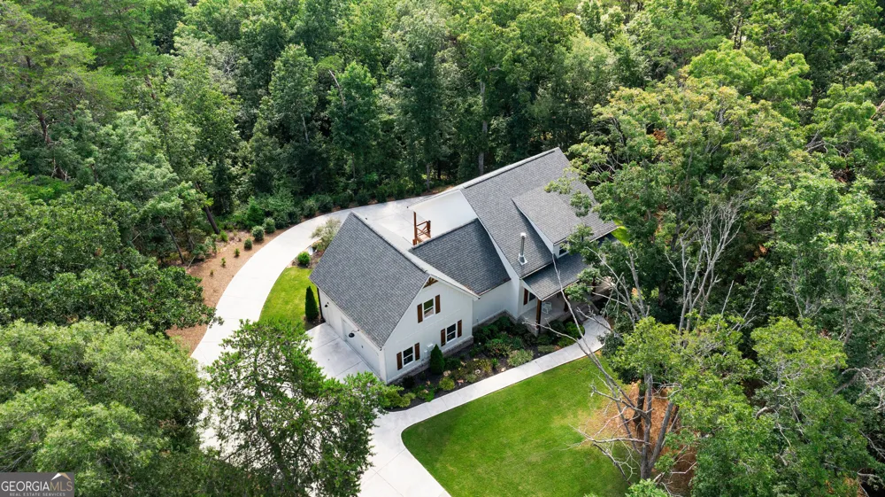 220 Long RD Rydal, GA 30171