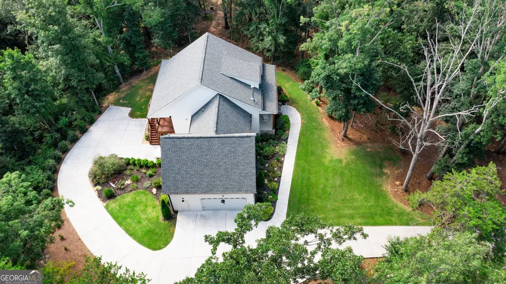 220 Long RD Rydal, GA 30171