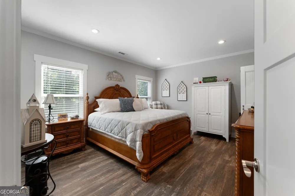 220 Long RD Rydal, GA 30171