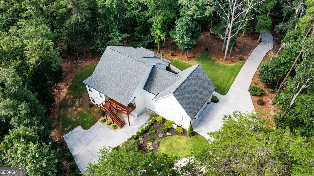 220 Long RD Rydal, GA 30171