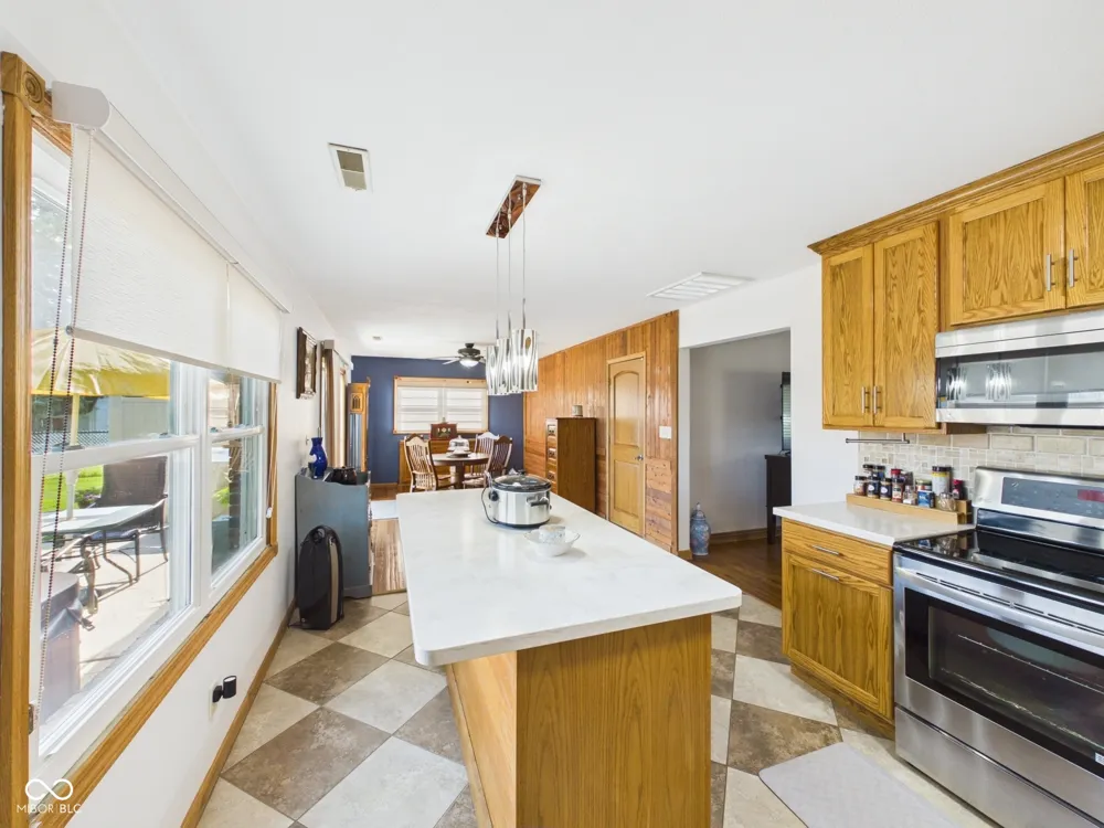814 Rustic Road Anderson, IN 46013
