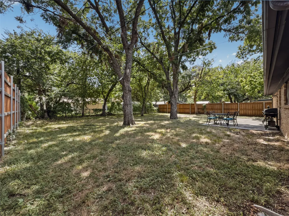 703 Whitener Road Euless, TX 76040
