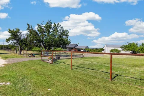 910 Star Lane