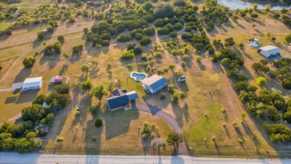 910 Star Lane Gatesville, TX 76528