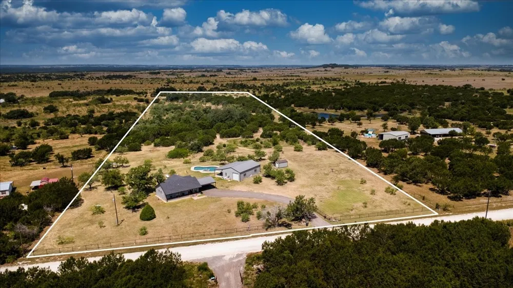 910 Star Lane Gatesville, TX 76528