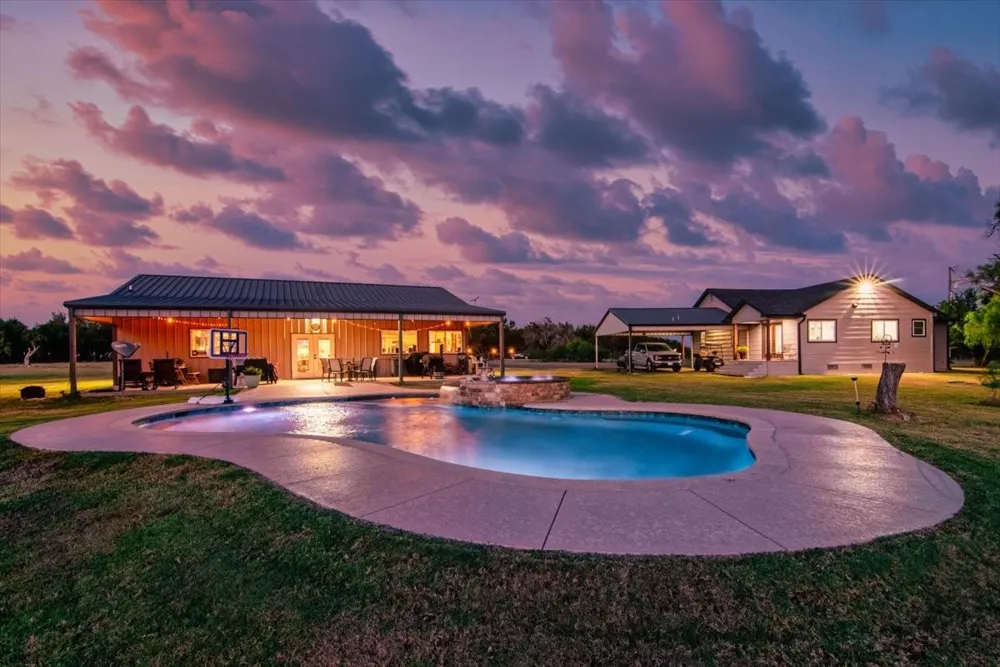 910 Star Lane Gatesville, TX 76528