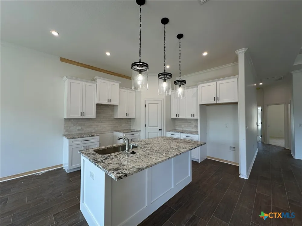 407 Magnolia Troy, TX 76579