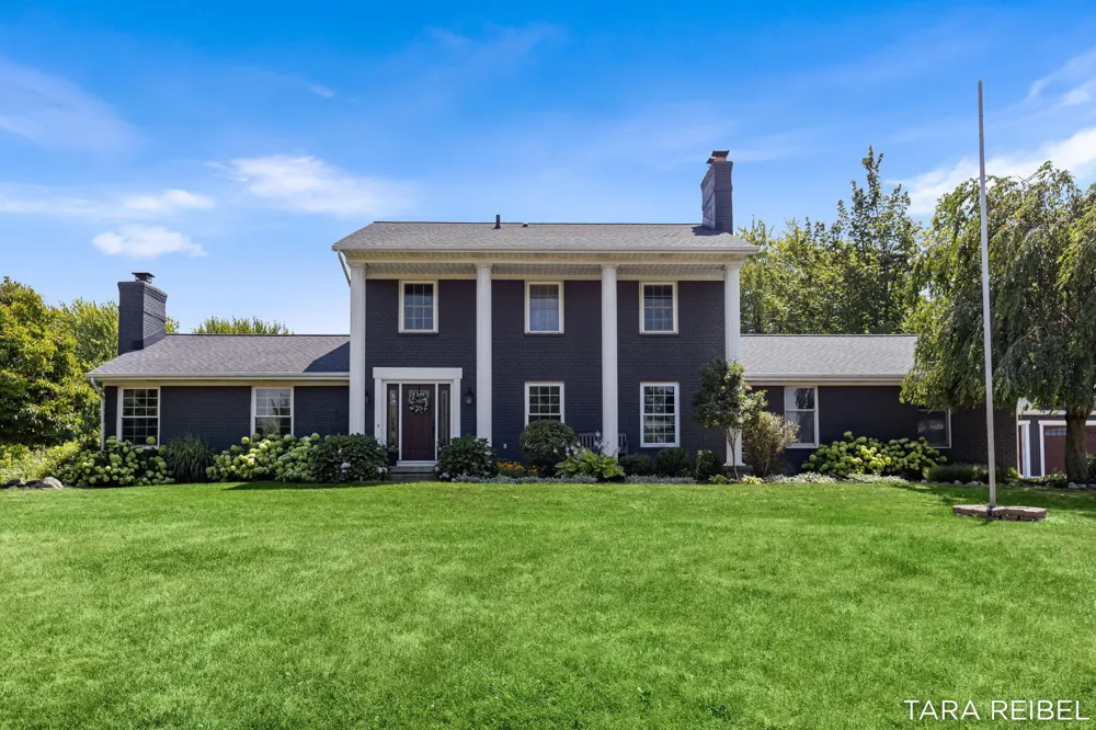 990 Riley Street Hudsonville, MI 49426