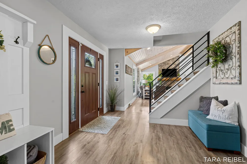 990 Riley Street Hudsonville, MI 49426