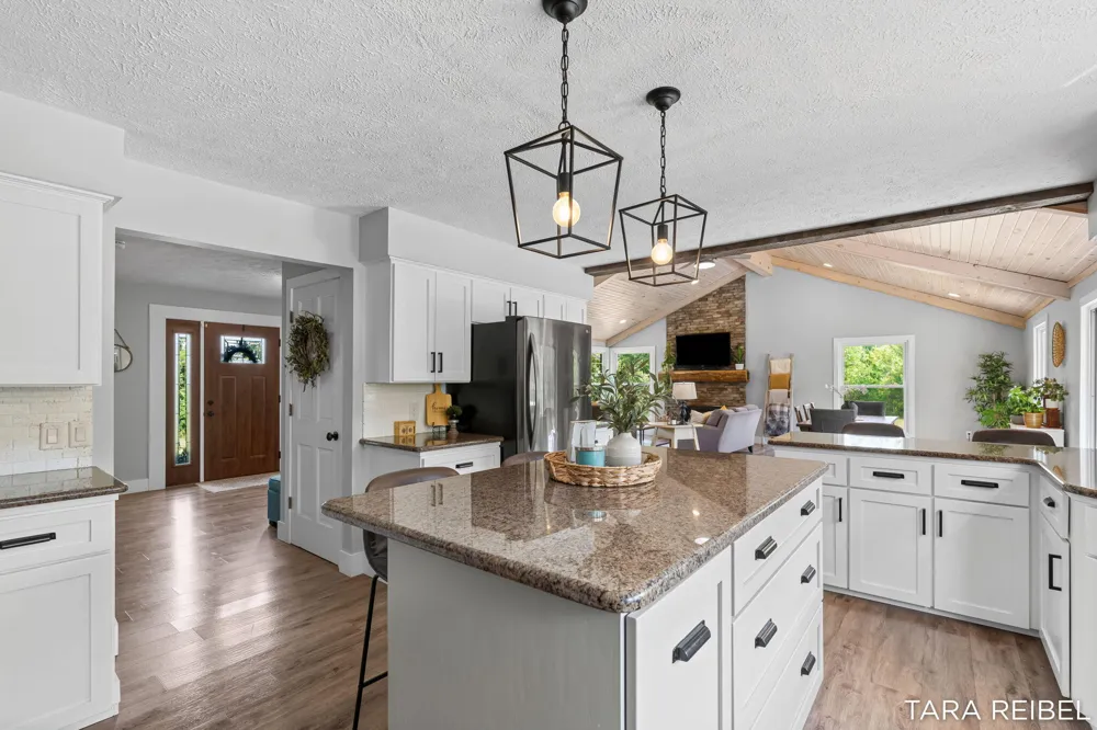990 Riley Street Hudsonville, MI 49426