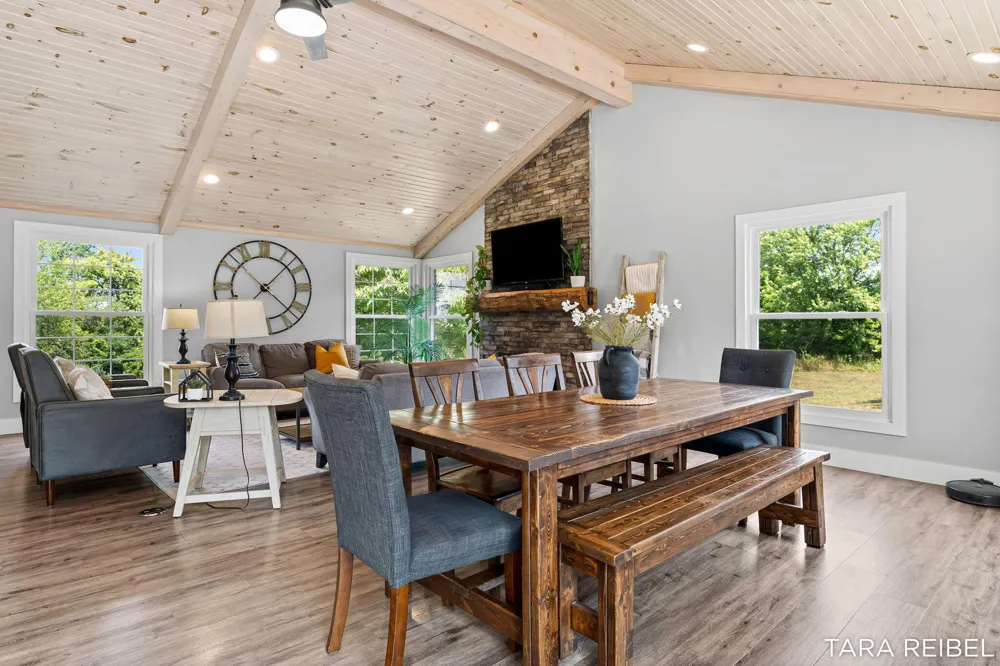 990 Riley Street Hudsonville, MI 49426