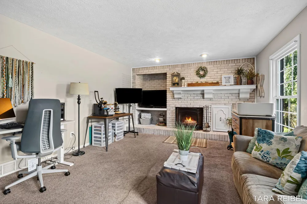 990 Riley Street Hudsonville, MI 49426