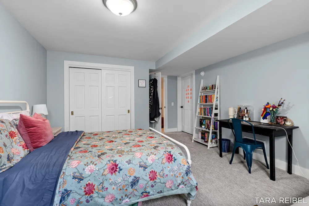 990 Riley Street Hudsonville, MI 49426