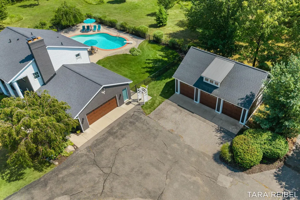 990 Riley Street Hudsonville, MI 49426