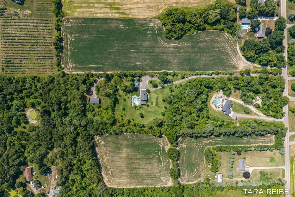 990 Riley Street Hudsonville, MI 49426