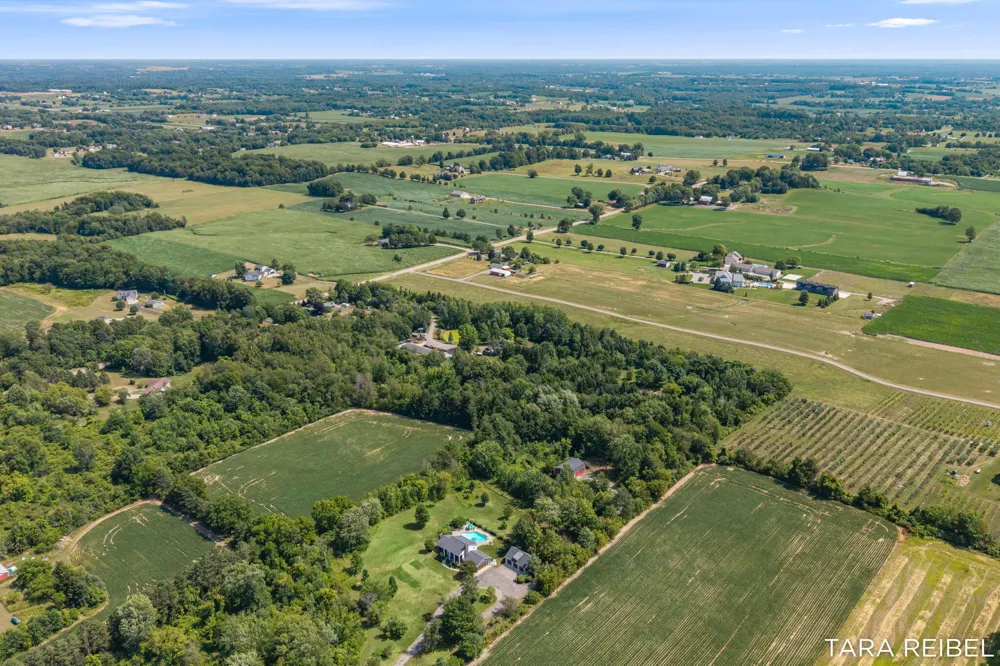 990 Riley Street Hudsonville, MI 49426