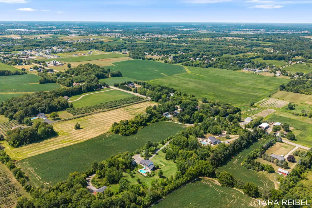 990 Riley Street Hudsonville, MI 49426