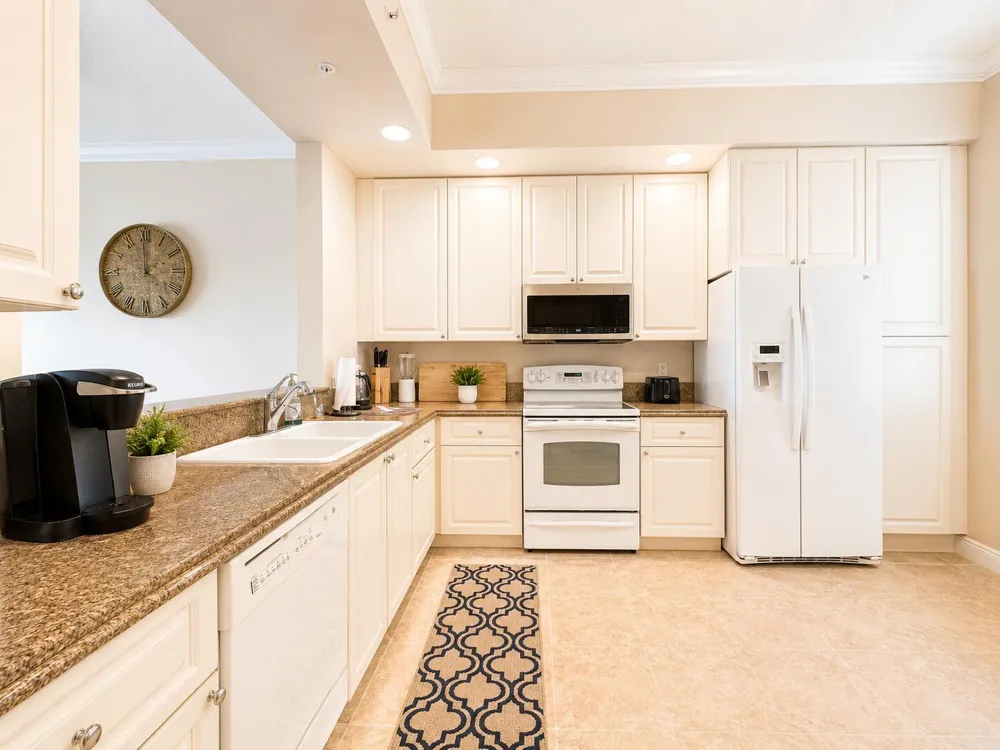 15 Harbour Isle Drive W #101 Fort Pierce, FL 34949