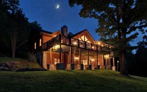 46 Fall View Road