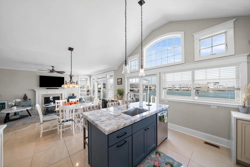 9715 3rd Avenue Stone Harbor, NJ 08247