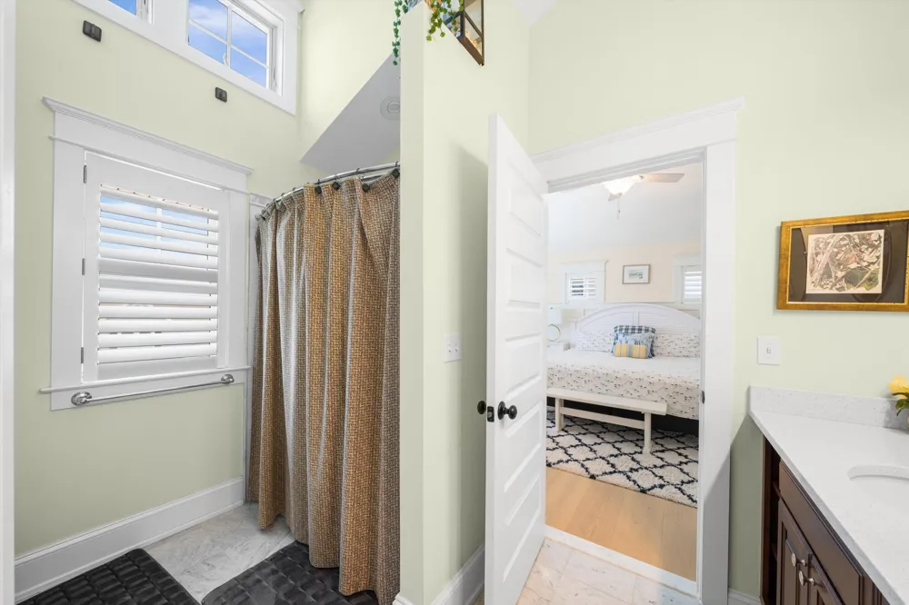 9715 3rd Avenue Stone Harbor, NJ 08247