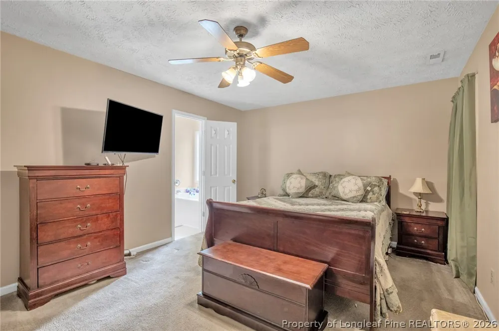 112 Hosta Drive Raeford, NC 28376