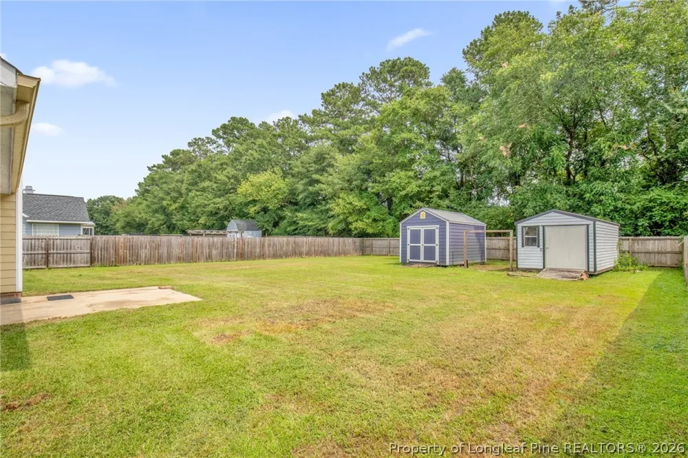 112 Hosta Drive Raeford, NC 28376