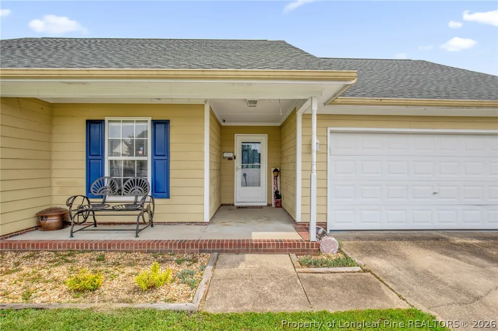 112 Hosta Drive Raeford, NC 28376