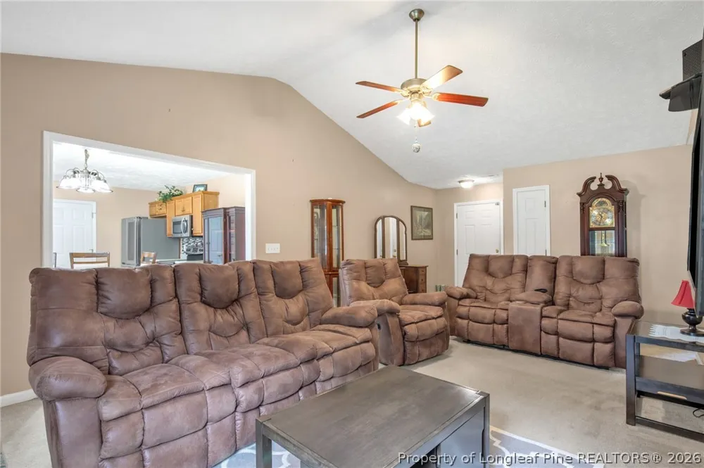 112 Hosta Drive Raeford, NC 28376