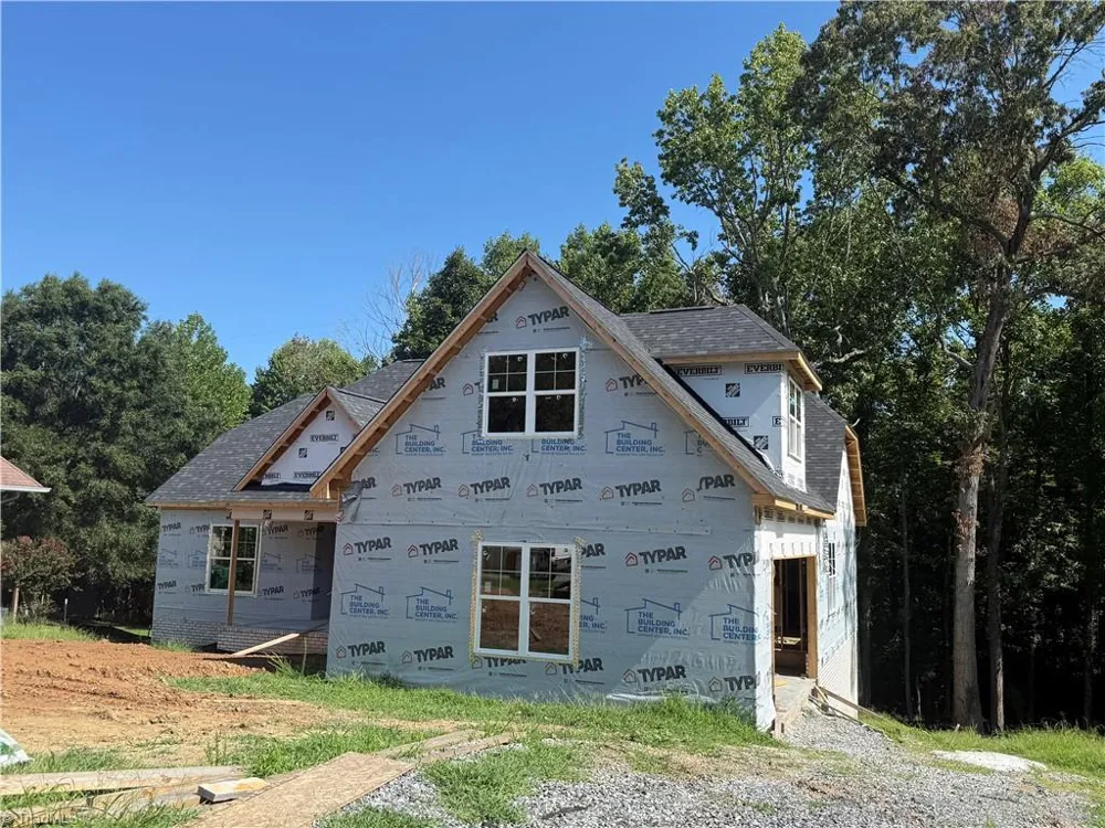 2110 Candelar Drive High Point, NC 27265