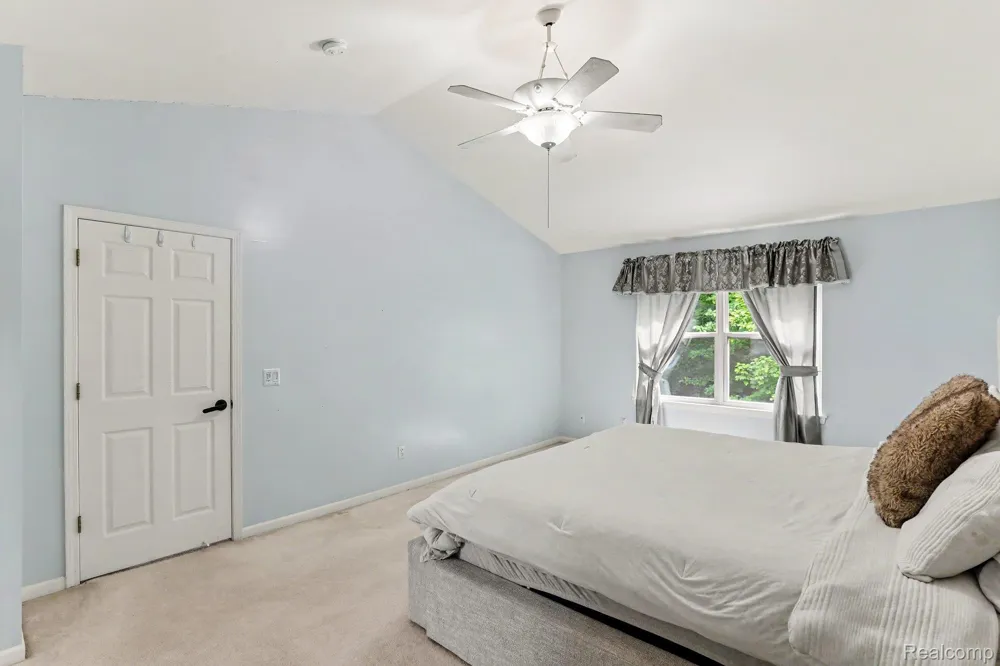 36510 Orchard Lake Drive New Baltimore City, MI 48047